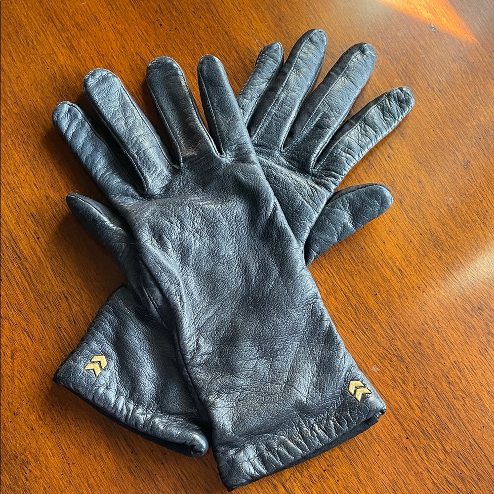 Isotoner Navy Blue Leather Driving Gloves